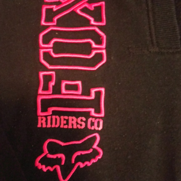 Fox Riders Co Black Pullover - Picture 2 of 4